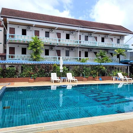 Rabbit Mansion Patong Hotel Bagian luar foto