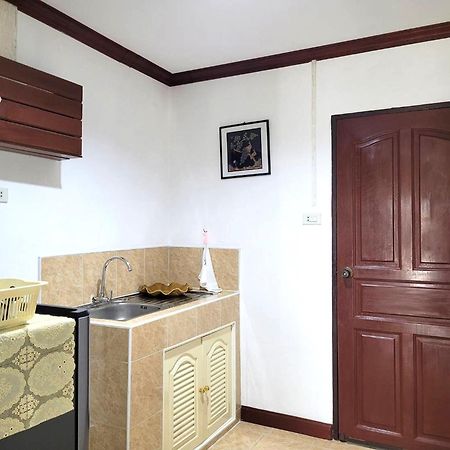 Rabbit Mansion Patong Hotel Bagian luar foto