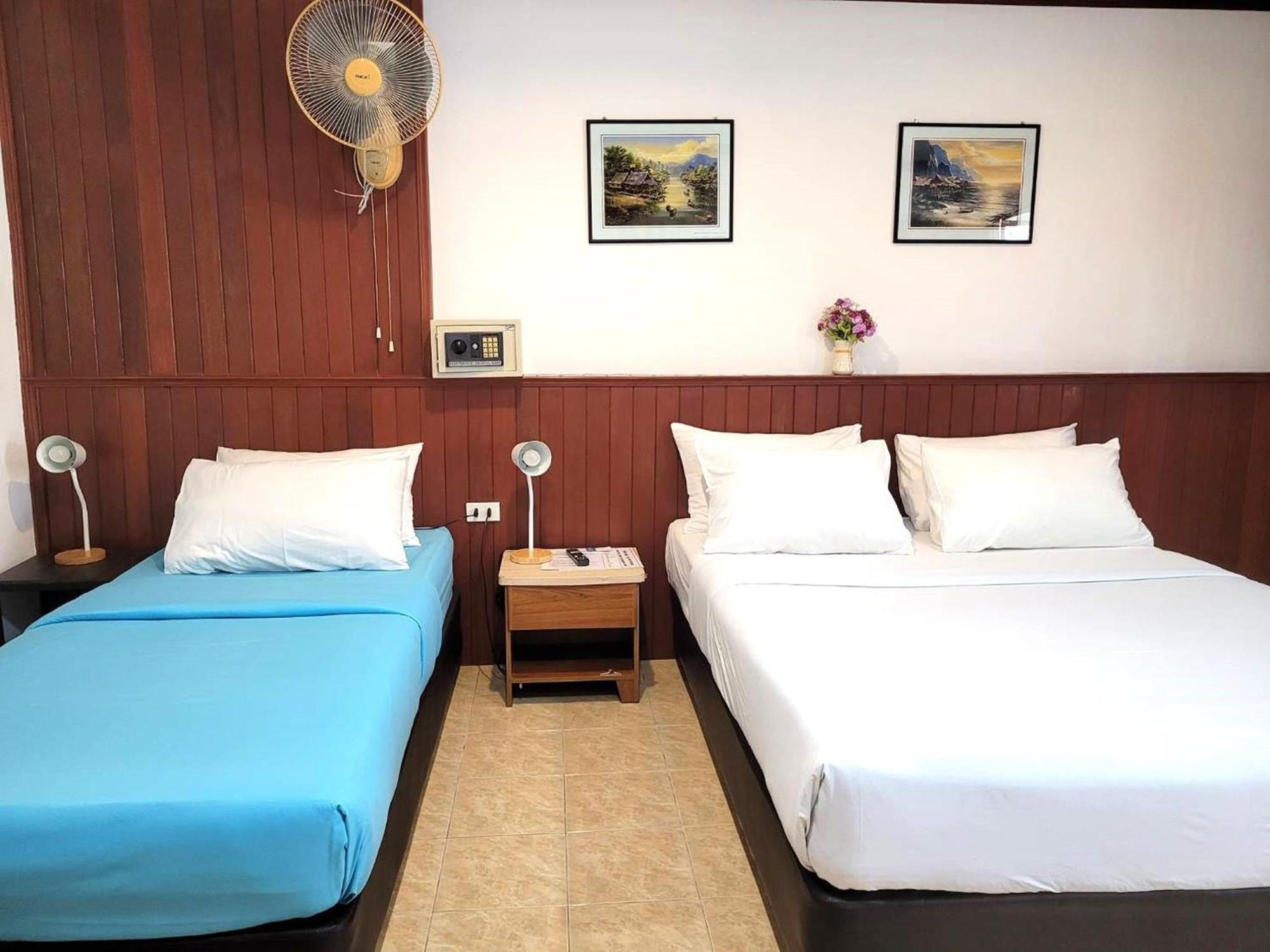 Rabbit Mansion Patong Hotel Bagian luar foto