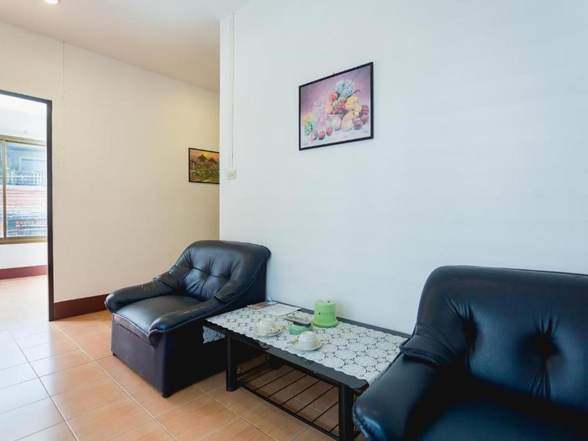 Rabbit Mansion Patong Hotel Bagian luar foto