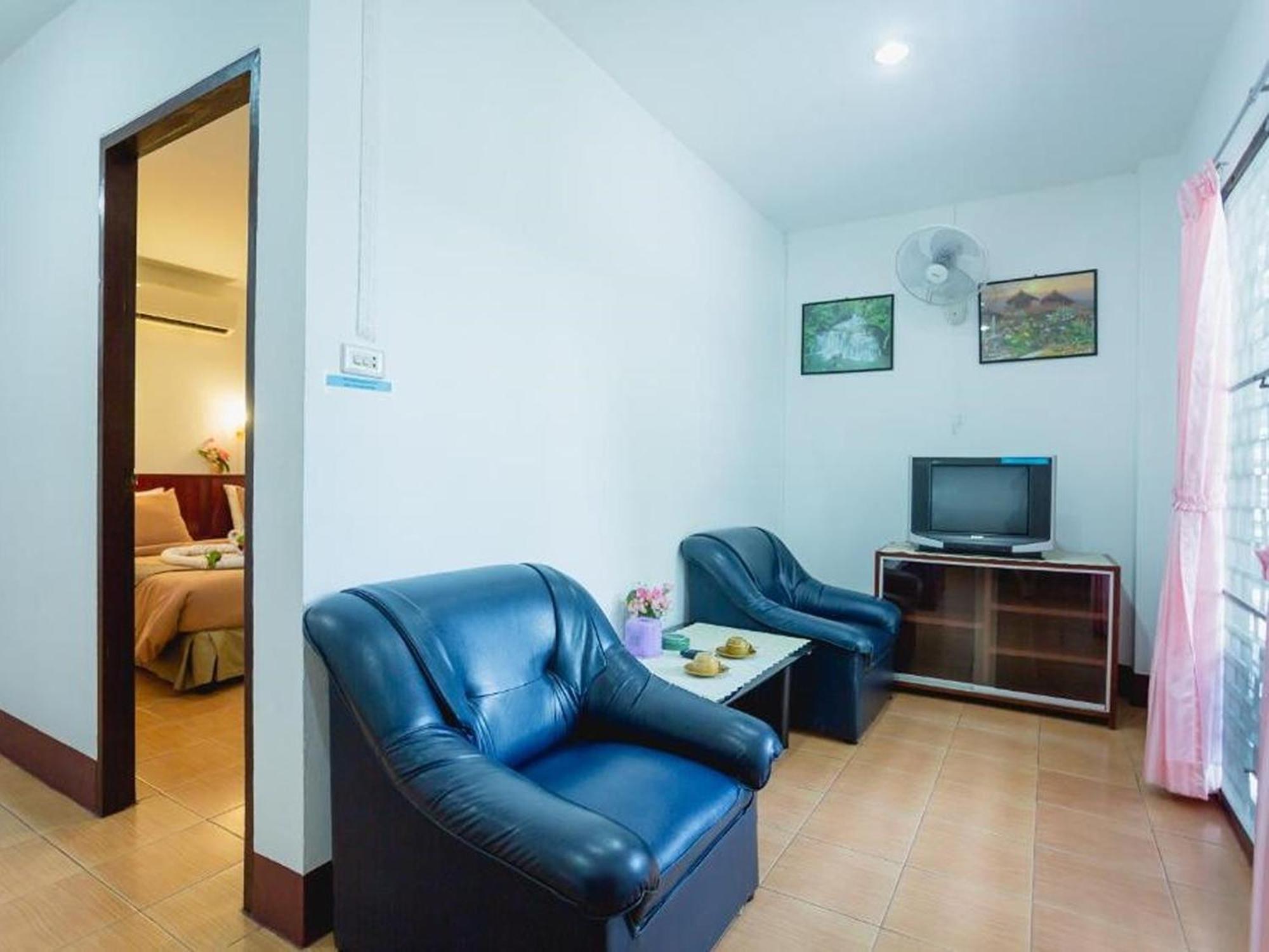 Rabbit Mansion Patong Hotel Bagian luar foto